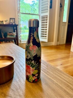 Floral Insulated Water Bottle - Black with Multicolor Blooms